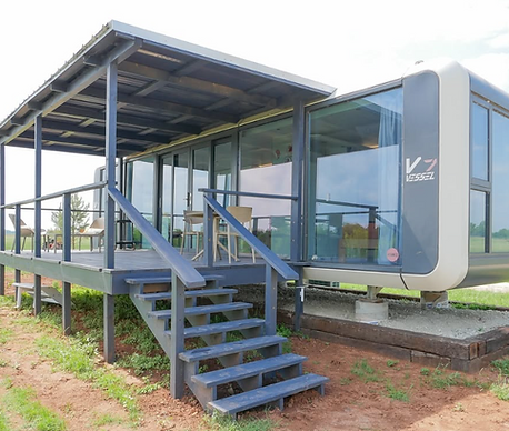 River View Modern Cabin